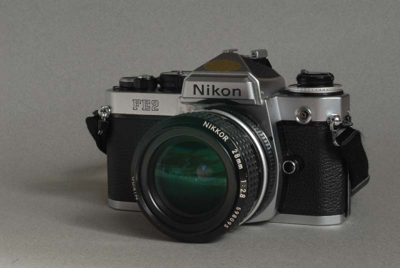 08_Nikon_FE2
